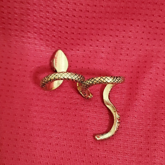 Ring - Picture 4 of 6